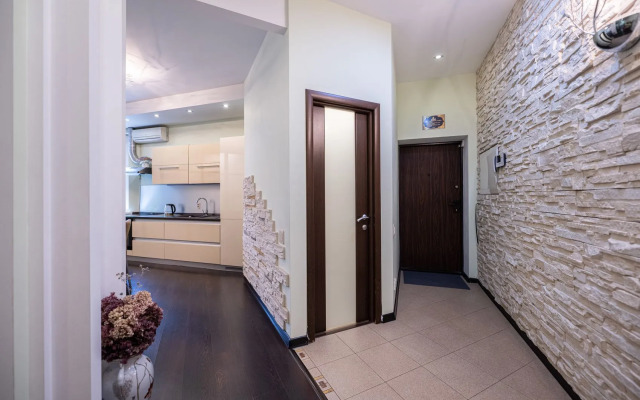 Pyat Zvyozd Bolshaya S Konditsionerami I Kaminom Apartment