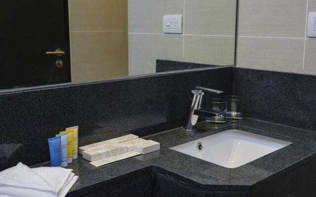 Savoy Hotel Mactan Newtown