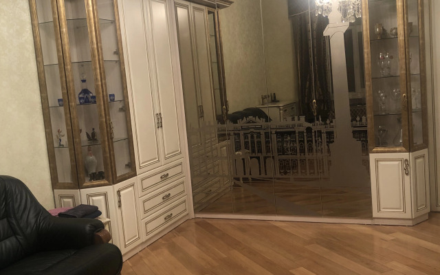 Квартира в Историческом Центре Санкт-Петербурга. Дом Театрального Работника