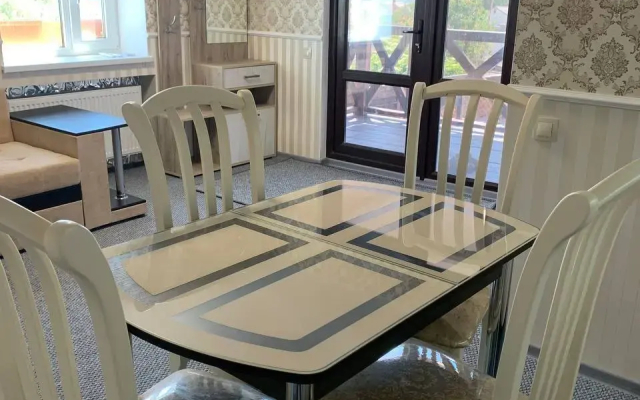 Квартира Двухкомнатная на Беляусе