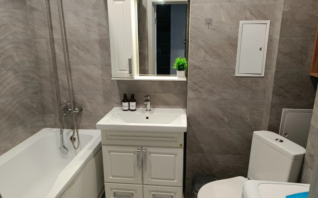 Shikarnaya Odnokomnatnaya Kvartira Ryadom S Vokzalom Flat