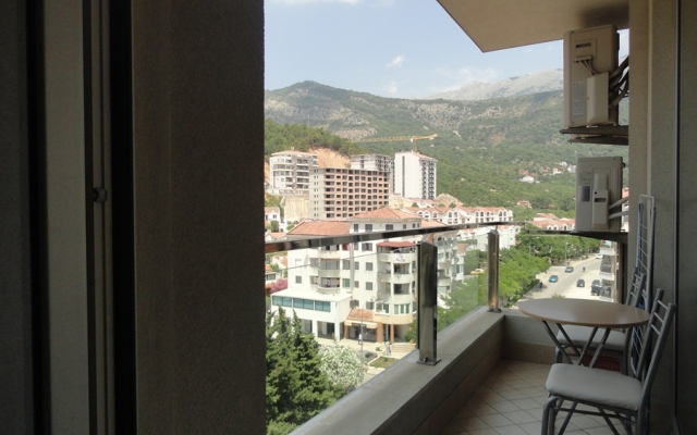 Lyuks S Odnoj Spalnej na Žrtava Fašizma Apartments