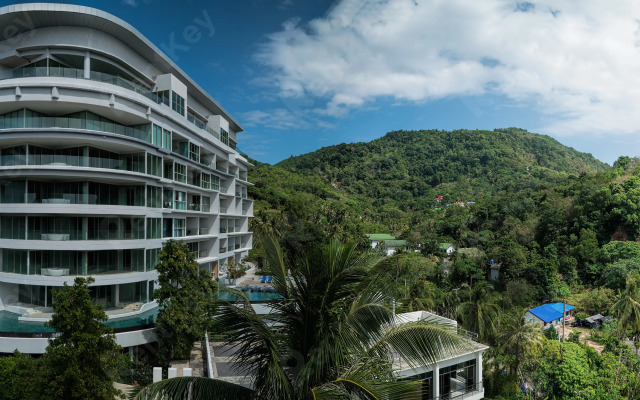 Veloche Group by Continent Apartments