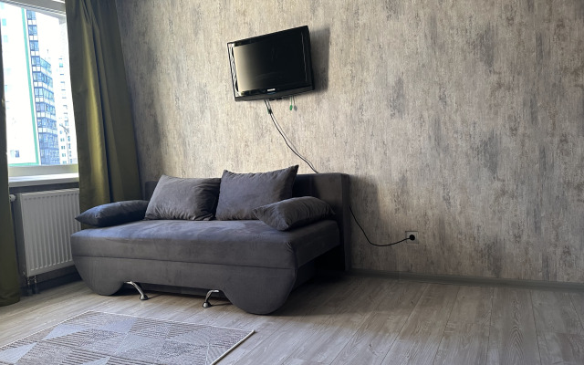 Na ulitse Sovremennikov 1 Flat