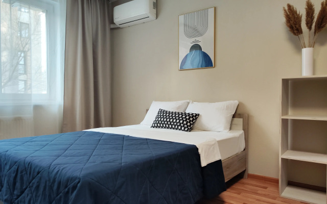 Panda Home v ZhK Evropeyskiy dlya bolshoy semi Apartments