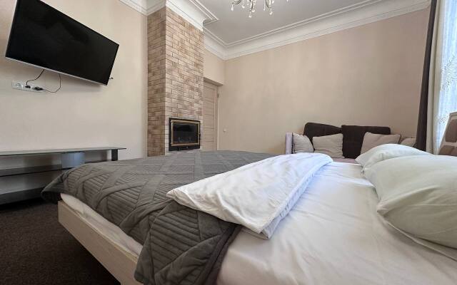Elitnye Prostornye Apartments