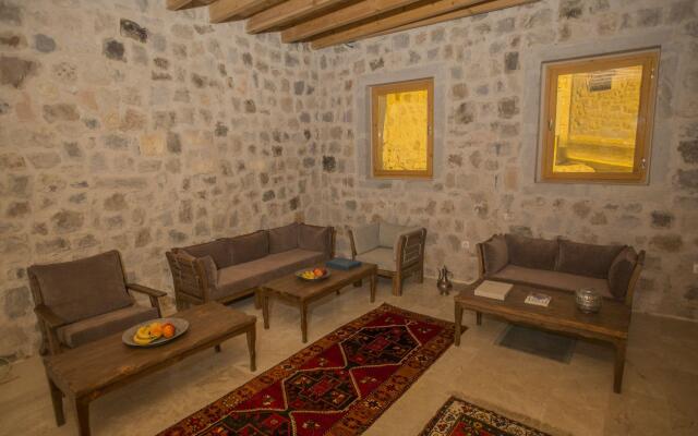 Helike Cave Suites