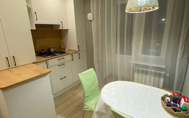 Квартира в новом районе с новым ремонтом и большой парковкой