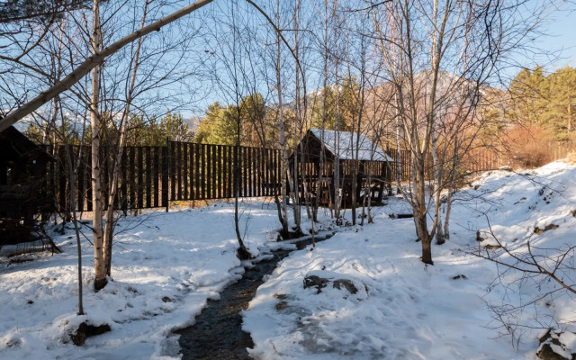 Отель Дом у реки