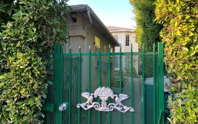 Barton Bungalows Apart-hotel