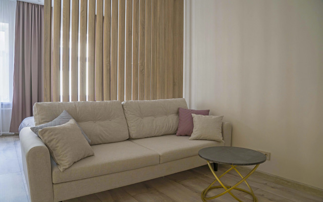 Na Pushkinskoy Flat