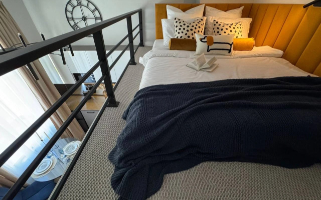 Апартаменты Студия Двухуровневая на Грайвороновской