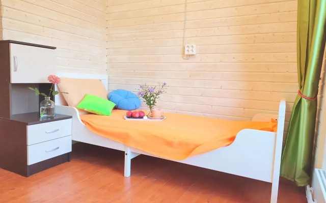 Na Lermontova 13 Pos. Sosnovo Guest house