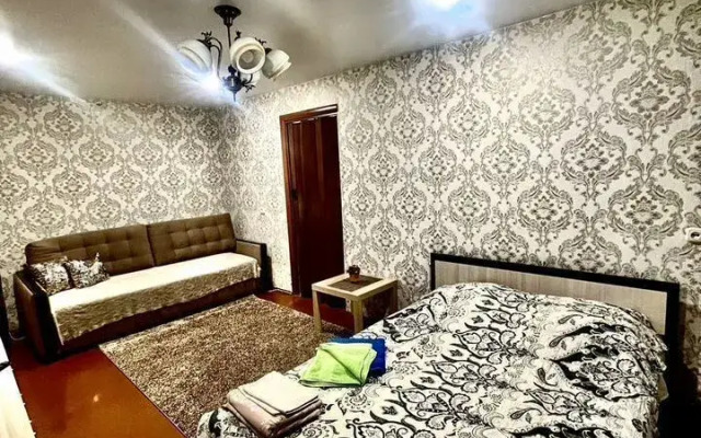 Квартира двухкомнатная на Большевистской 112