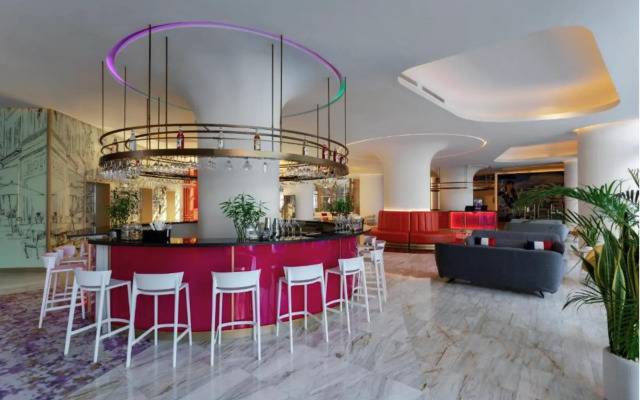 Отель Voco Dubai Monaco The Heart of Europe