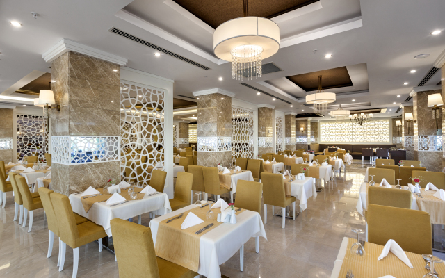 Karmir Resort  & SPA Hotel