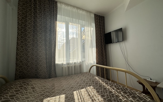 MALAHIT Guest House