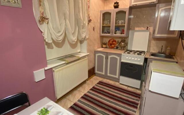 Апартаменты Аренда Рай на улице Горького 2