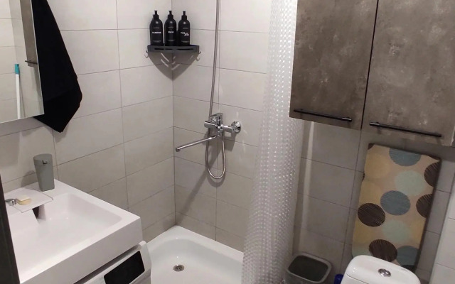 Studiya Lux v Rayone Garmoniya Flat