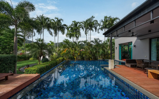 Вилла Aroha Villa with private pool near Nai Harn Beach