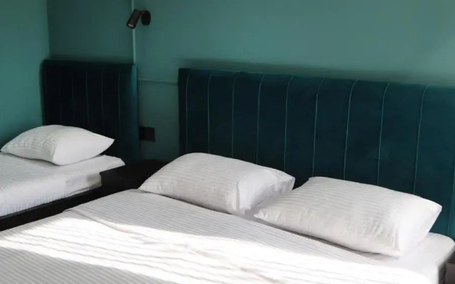 Route Hotel