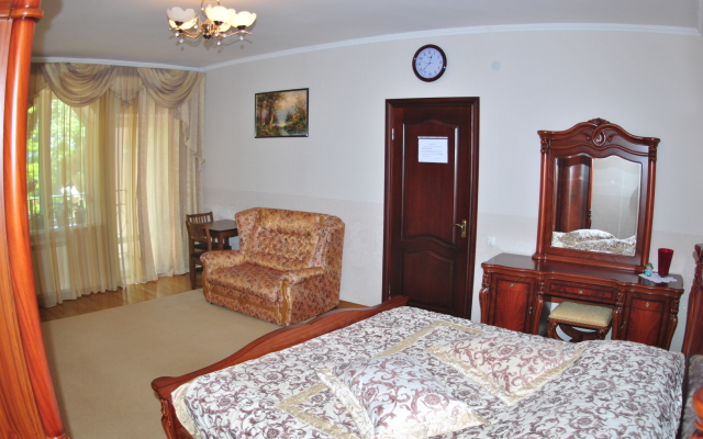 Primorskij Park Guest House