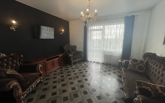 Квартира 10 Лет Октября 89