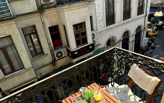 New Pera Hotel