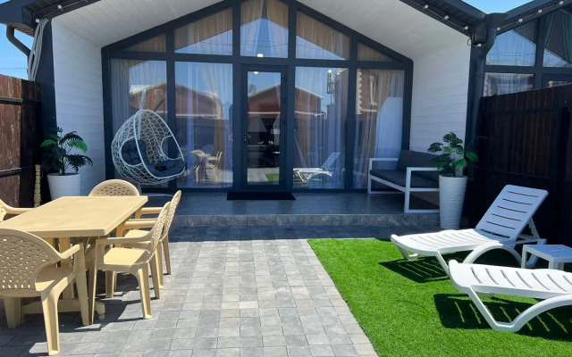 Sea Breeze U Morya Villa