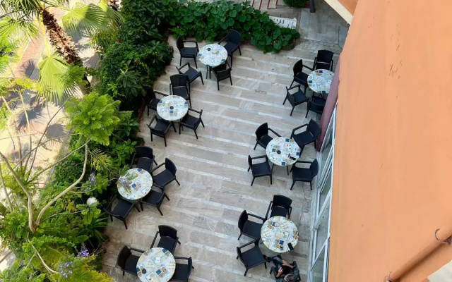 Kleopatra Sun Light Hotel