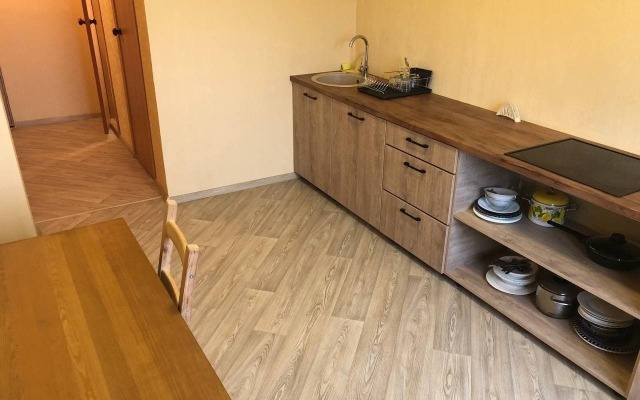 AVS Na Ulitse Adyi Lebedevoj 64 Apartments
