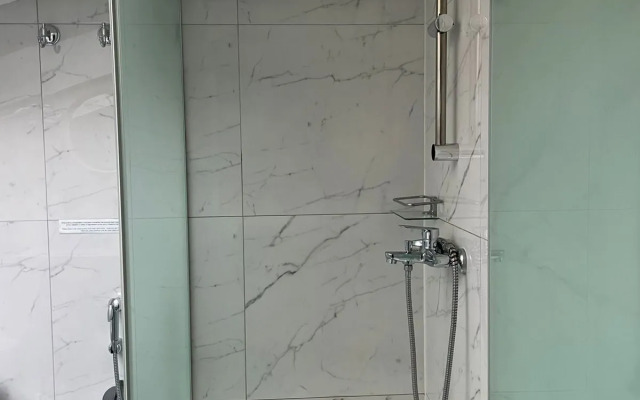 Living quarters Pug on Rubinstein