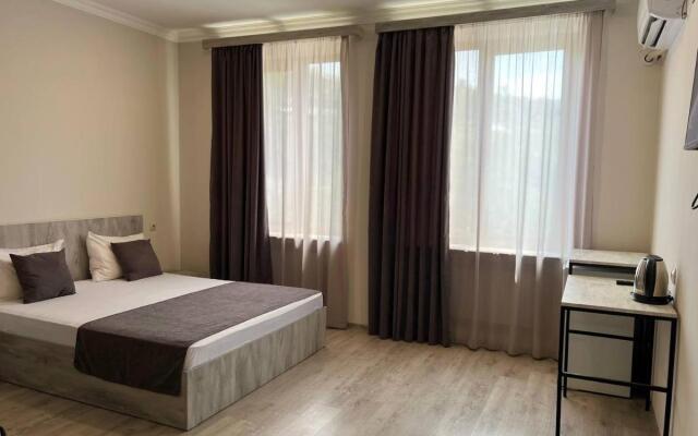 Menua Hotel