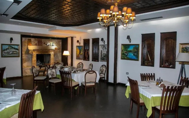Onufri Hotel