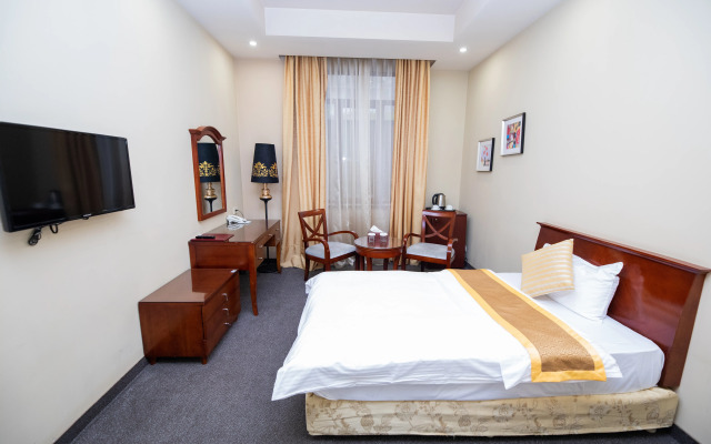 Diamond Hotel