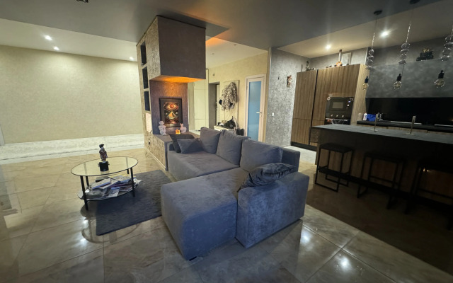 Sovetskaia Flat