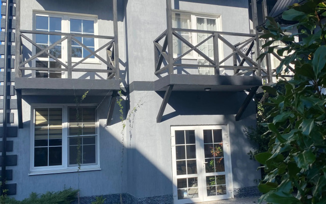 Ray V Shalashe Guest house