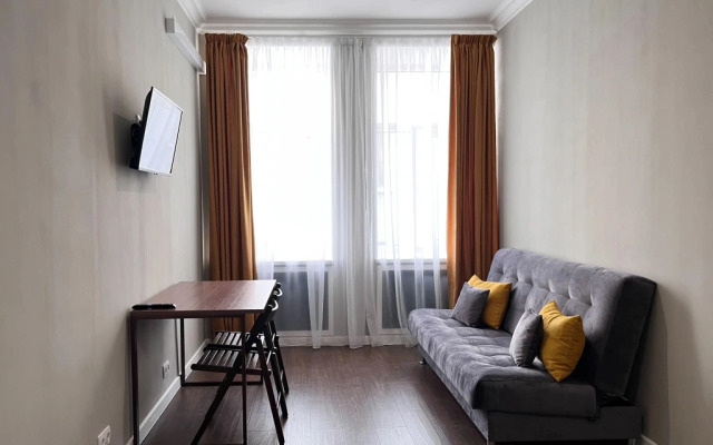 Квартира Демократ на Невском 130