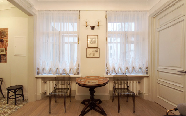 Квартира у Эрмитажа в доме Саламандра