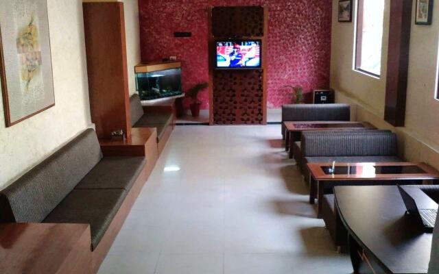 The Byke Grassfield Resort With Outdoor Pool, Shyam Nagar