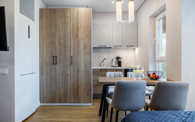 Dizaynerskaya Studiya V Zhk Sen-Trope Apartments