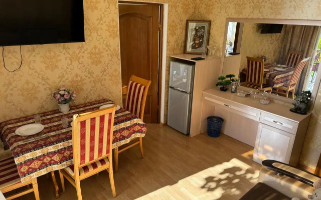 Nika Guest House