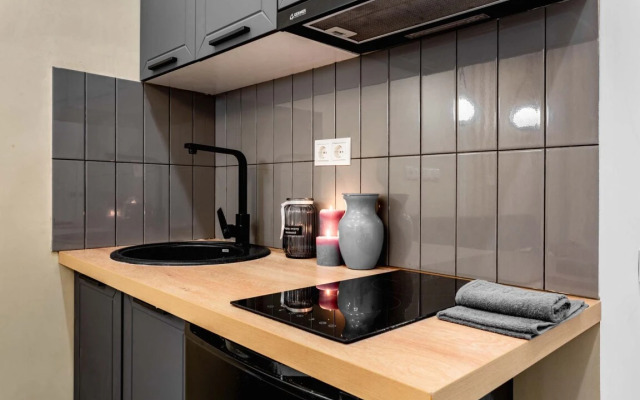Apartments Studiya Uluchshennaya Na Skolkovskoy 9b