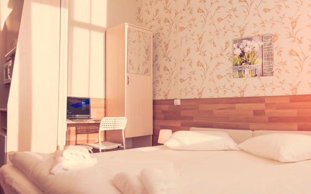 Ahouse-otel Hotel