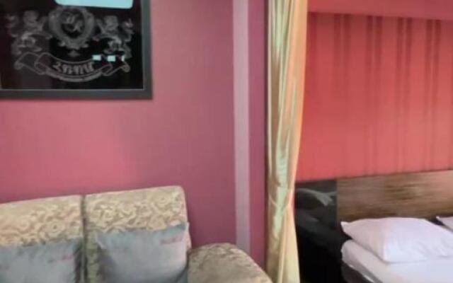 Roma Yerevan & Tours Hotel