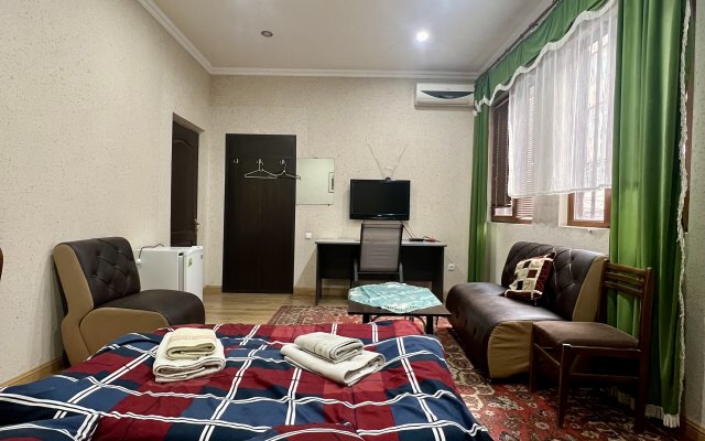 Komitas Avenue Guest House