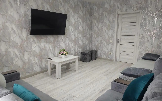 Na Ulitse Mira Flat
