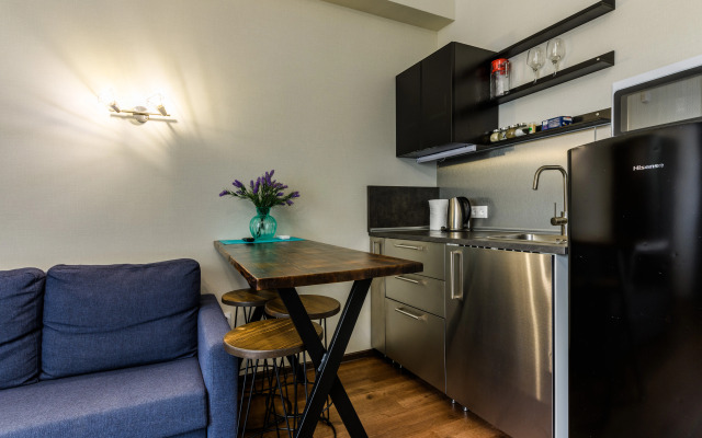 Oplot - Uluchshennye s balkonom 2 Apartments