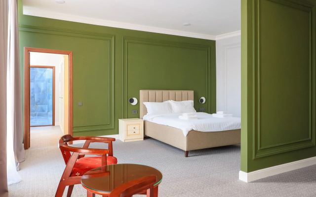 Grand Opera Hotel
