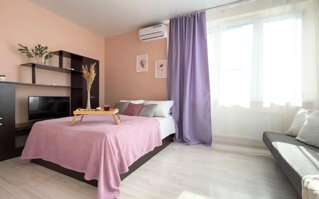 Odnokomnatnaya Ryadom S Zagorodnym Parkom Flat